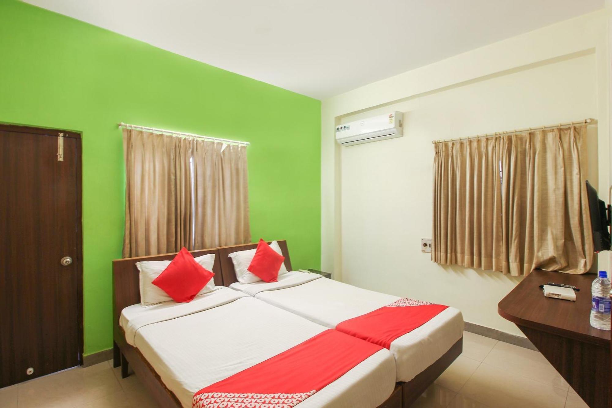 Super Collection O Begumpet Formerly Alpine Glow Sunrise Hyderabad Exterior photo