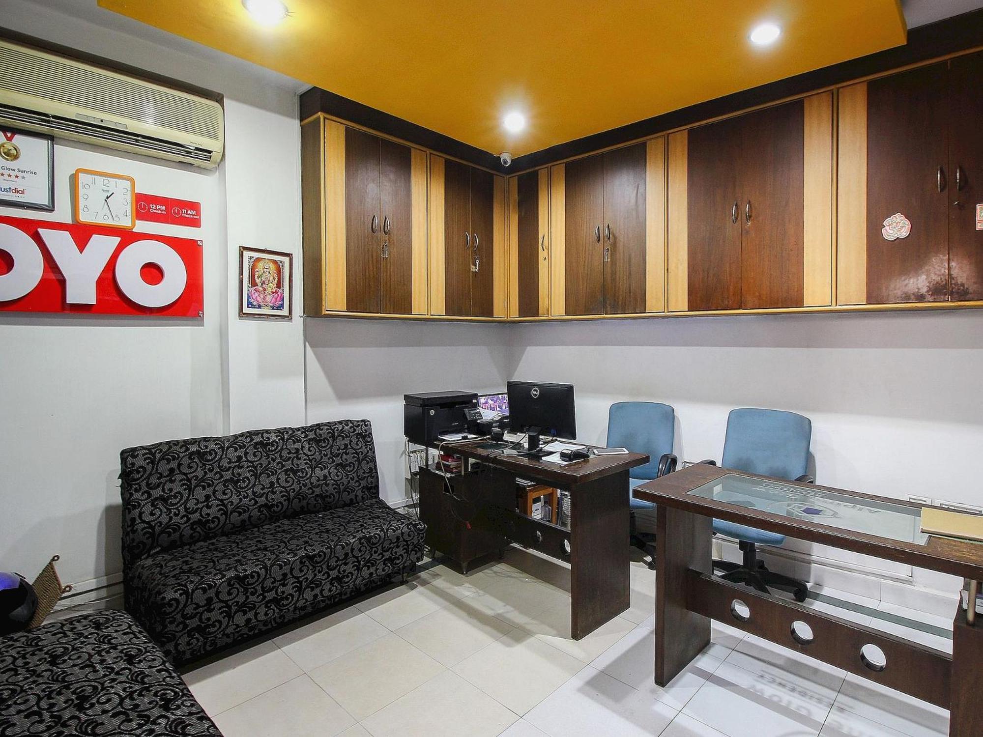 Super Collection O Begumpet Formerly Alpine Glow Sunrise Hyderabad Exterior photo